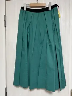 INED エメラルドグリーン ギャザースカート