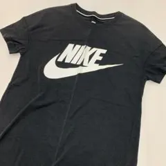 NIKE ブラック Tシャツ 半袖 Sサイズ