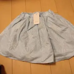 新品◯petit main 水色 花柄刺繍 スカート 100