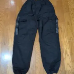 キッズ　カーゴパンツ　黒　１７０サイズ