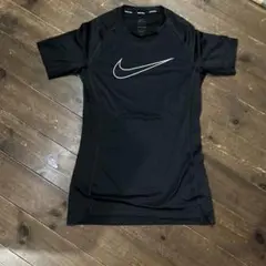 Nike Pro ブラック Tシャツ
