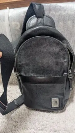 DIESEL ディーゼル ブレイブマン プレート レザー ボディバッグ ブラック