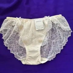 Item thumbnail for item ef433ccd-c45e-4e6b-a865-77855358a1b1