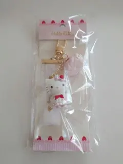 サンリオ　キティ　キーホルダー　いちごホイップ