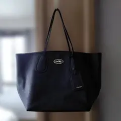 COACH ブラック レザートートバッグ
