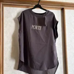 Vin 半袖トップス チャコールグレー PORTEロゴのサムネイル
