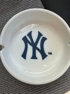 ヤンキース　灰皿　中古品