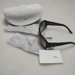 Dior サングラス オリーブグリーン ラインストーン Dior サングラス オリーブグリーン ラインストーン - メルカリ