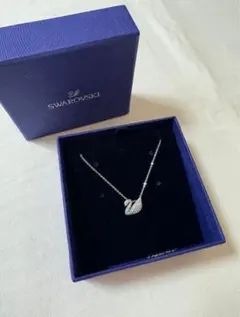 Swarovski 白鳥モチーフ スワン ネックレス 正規品
