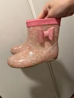 ピンクリボン付きレインブーツ
