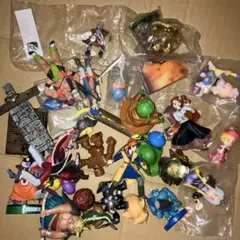 ドラゴンクエスト　FF スクエニ　フィギュア　　ゲームキャラクター　ドラクエ
