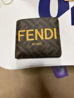 FENDI 折りたたみ財布のサムネイル