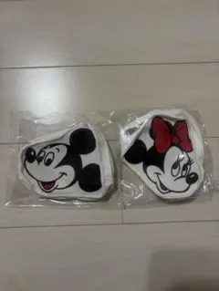 ディズニーストア シークレットダイカットポーチ ミッキー ミニー