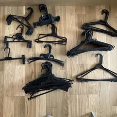 プラスチックハンガー63本