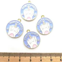 4セット⭐パーティー猫.。.:*4個♡ゴールドチャーム