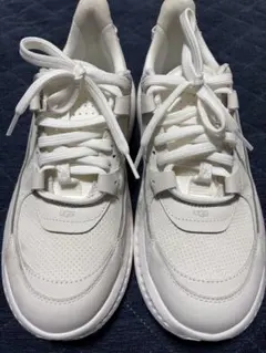 UGG(emmi)スニーカー　M CA805 V2 NUBUCK 美品