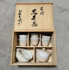 T68 煎茶道具 白磁 出石焼 鶴山造 茶器揃 共箱 昭和26年 上質な逸品 T68 煎茶道具 白磁 出石焼 鶴山造 茶器揃 共箱 昭和26年 上質な逸品