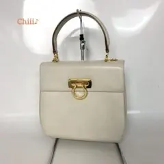 Salvatore Ferragamo サルヴァトーレフェラガモ ガンチーニ