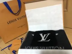 超美品 ルイヴィトンのマフラーファー付