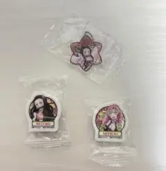 鬼滅の刃　くら寿司　びっくらポン　消しゴム　キーチャーム　ねずこ　みつり