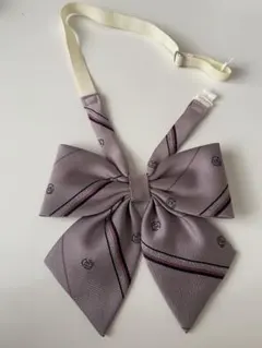 薄紫色　制服リボン