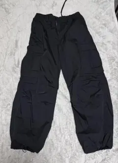GU ブラックカーゴパンツ