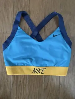 NIKE スポーツブラトップ　Mサイズ