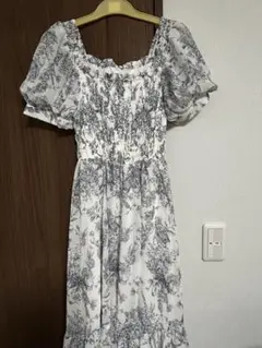 【人気商品・お値下可能】one way 花柄ワンピース