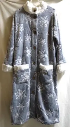 お値下げしました!雪の結晶柄もこもこルームウェア