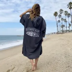まいまいモデル♡LUSSO SURF お着替えポンチョ　グレー まいまいモデル♡LUSSO SURF お着替えポンチョ グレー 送料込み - メルカリ