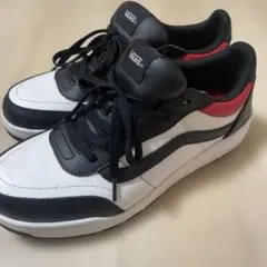 VANS ローカットスニーカー ホワイト/ブラック/レッド　27cm