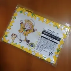 ①　姫ちゃんのリボン　イエロー　フラットポーチ ドリーミーくじ　いちごワンピース