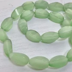 ぴ*け様 ct332/人工石◇キャッツアイ　なつめ形　黄緑　1連