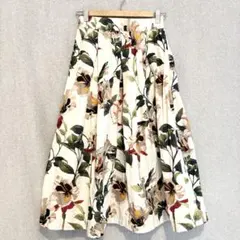 美品✦ZARA WOMAN ロングフレアスカート ウエスト62-66cm 花柄のサムネイル