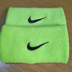 未使用品　ナイキリストバンド２つセット