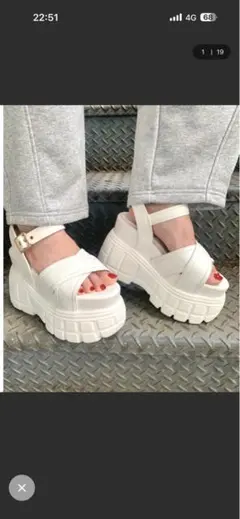ステッチクロスアッパー厚底サンダルのサムネイル