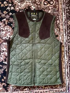 Barbour キルティングダウンベスト オリーブグリーン - メルカリ