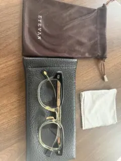 eyevan メガネ