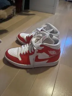 エアジョーダン ハイカットスニーカー 赤/白