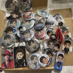 岩田剛典　缶バッジ　キーホルダーなど