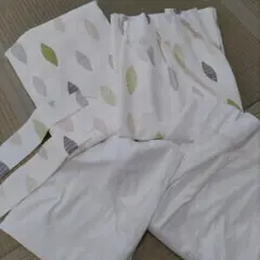 葉っぱ模様のカーテンセット