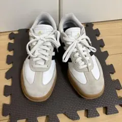 adidas グラダス スニーカー