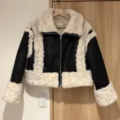 EVRIS ショートフェイクムートンブルゾン