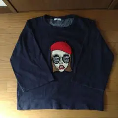 刺繍入りネイビー トレーナー