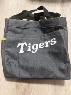 送料込み・匿名配送】阪神タイガース公式ファンクラブ2WAYデニムトート