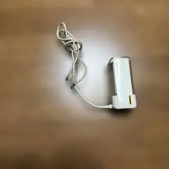 ホワイト 充電器 5V/1A 約1.5m