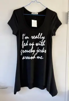 新品JURIANOJURRIE プリント台形Tシャツ