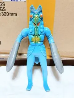 ウルトラマンシリーズ 青い怪獣 フィギュア - メルカリ