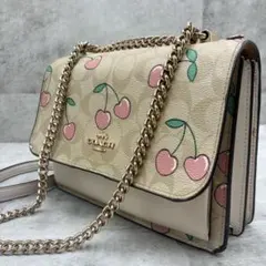 コーチ　クレア　クロスボディ　シグネチャー チェリー　2way チェーン