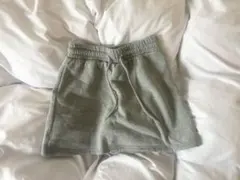 グレー スウェットショートパンツ